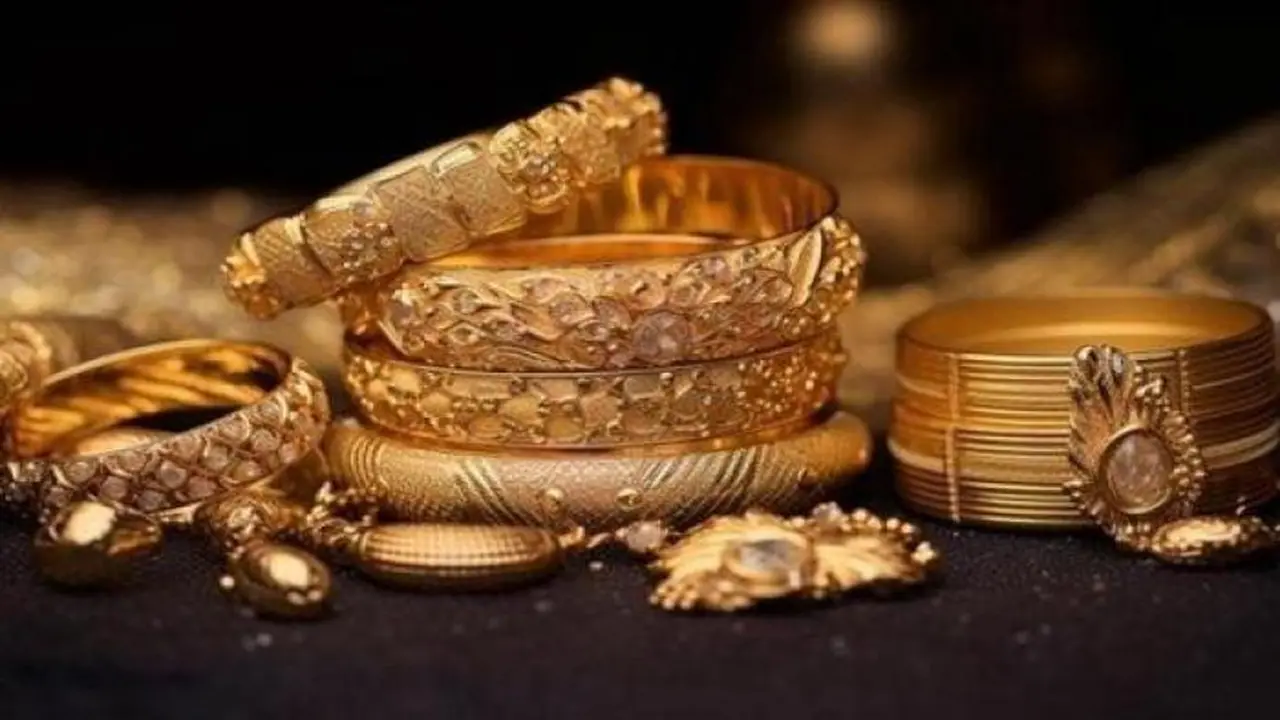 قفزة كبيرة في سعر الذهب عيار 21 بالسوق مع ارتفاع الدولار اليوم